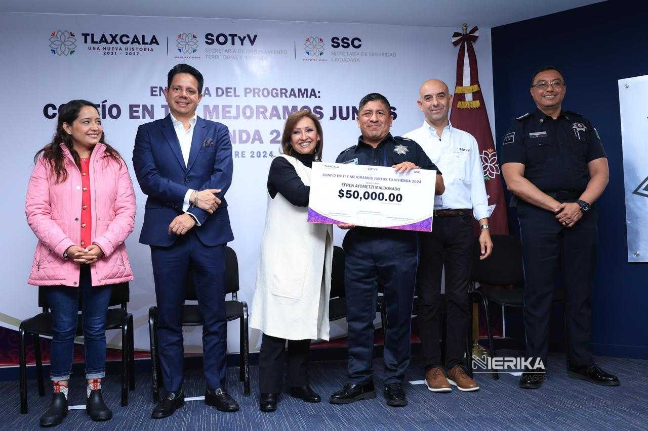 TLX-vivienda-policia