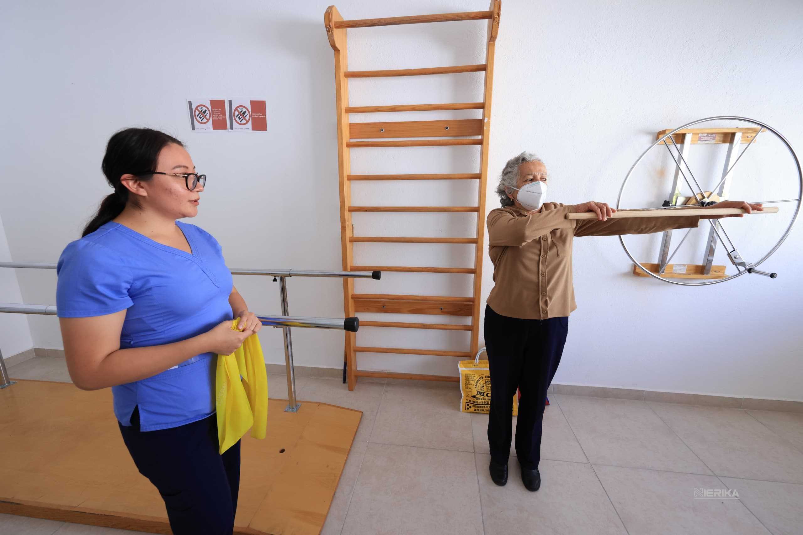 BRINDAN UNIDADES BÁSICAS DE REHABILITACIÓN HASTA MIL 600 ATENCIONES DE FISIOTERAPIA MENSUALMENTE: SEDIF