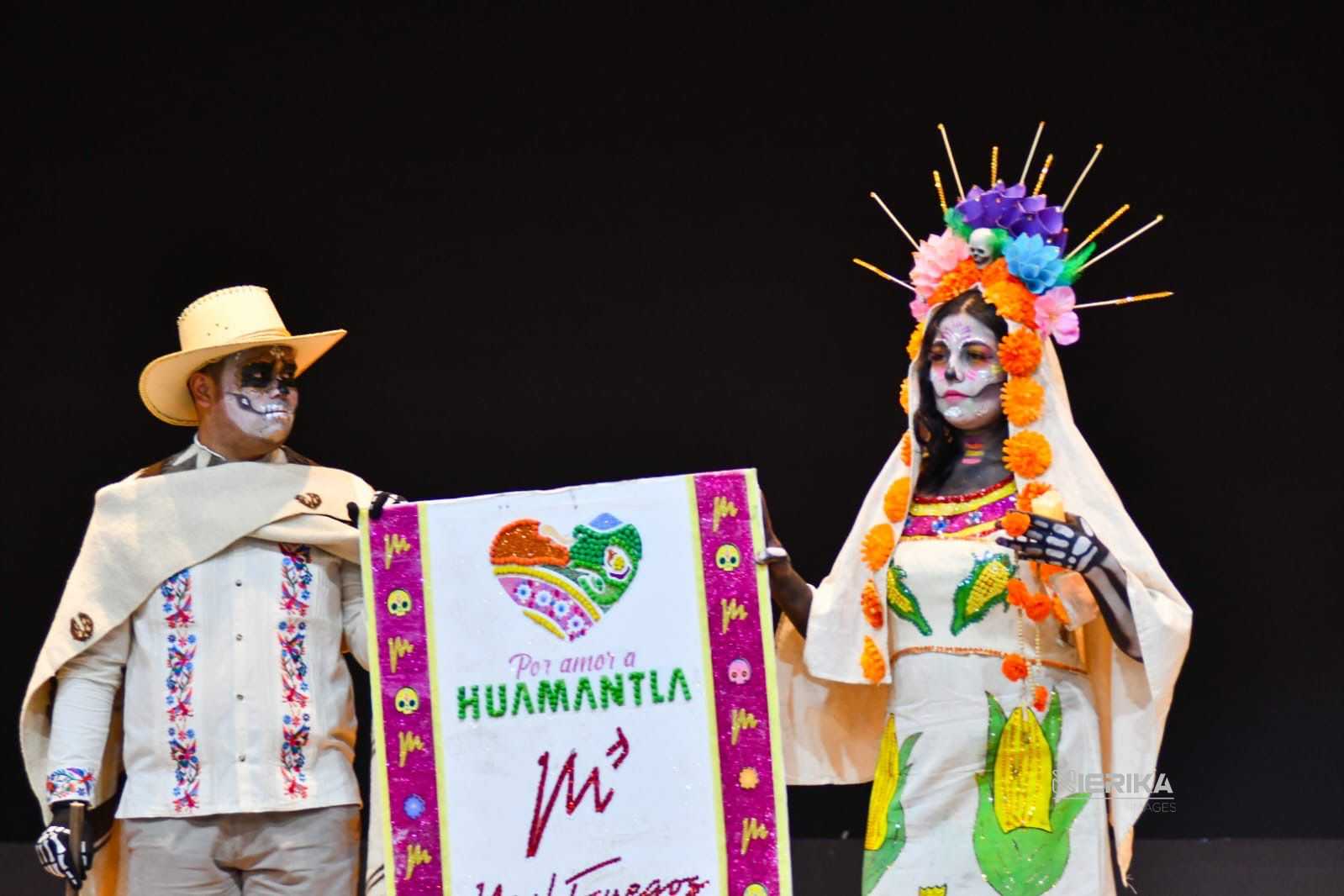 CON ÉXITO SE REALIZÓ LA PRIMERA EDICIÓN DE LA PASARELA DE CATRINAS EMPRESARIALES EN HUAMANTLA