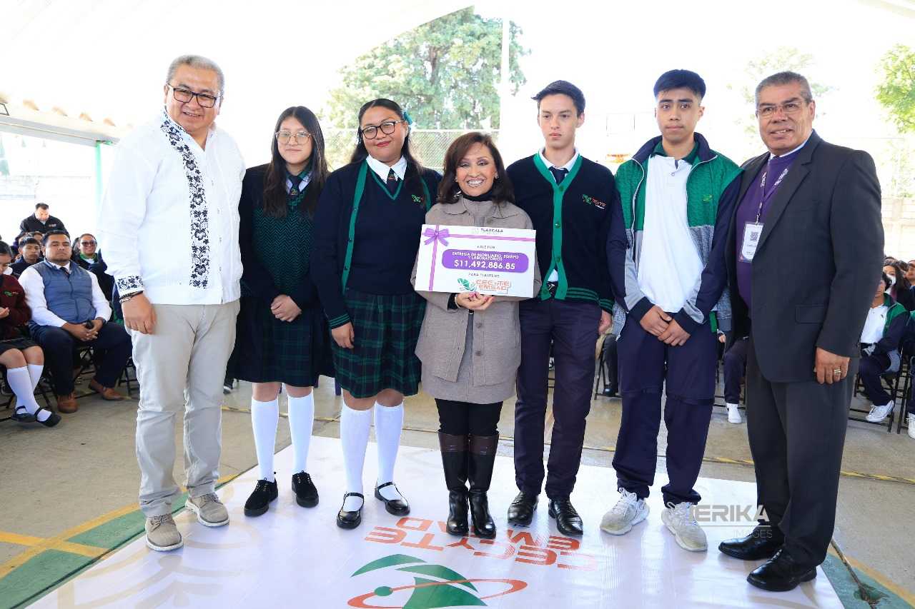 REFRENDA GOBERNADORA COMPROMISO CON LA EDUCACIÓN Y MEDIO AMBIENTE