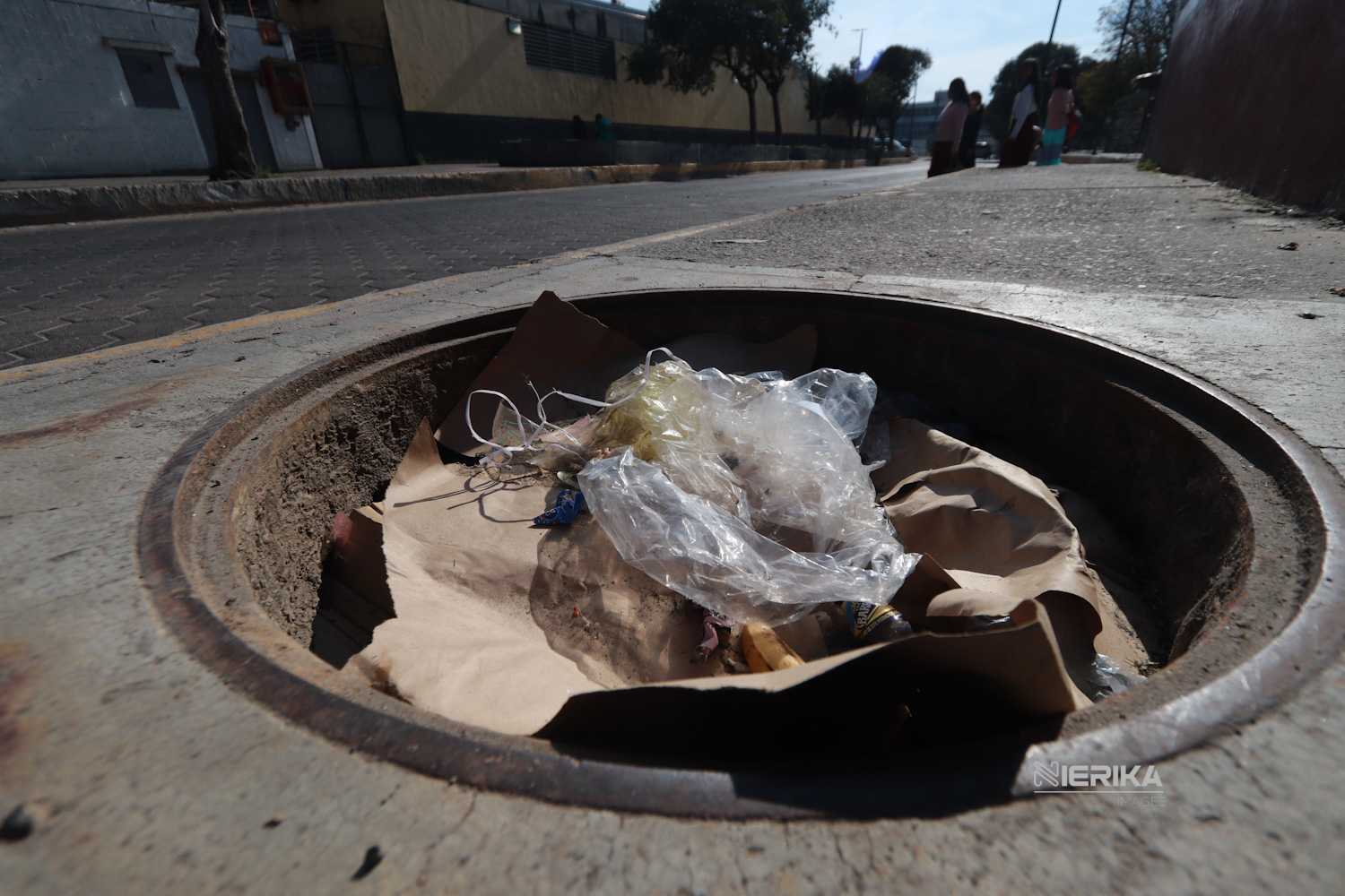 Tlx-obstaculos-peatones