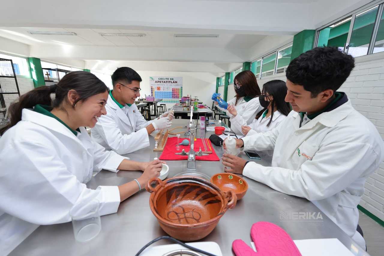 REFRENDA GOBERNADORA COMPROMISO CON LA EDUCACIÓN Y MEDIO AMBIENTE