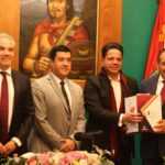 ENTREGA SECRETARIO DE GOBIERNO TERCER INFORME DE LA GOBERNADORA LORENA CUÉLLAR AL CONGRESO LOCAL
