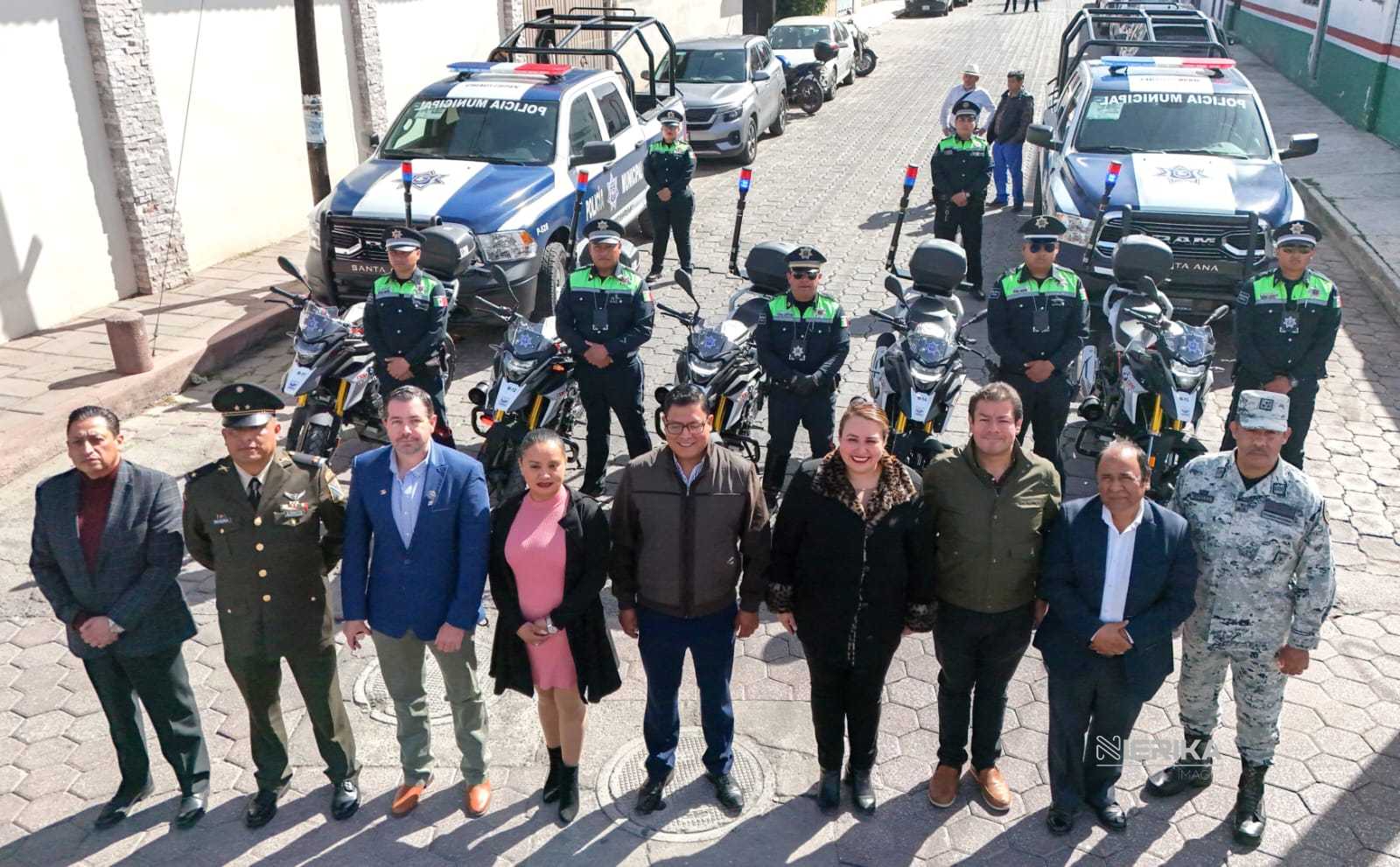 CHI-entregan-patrullas