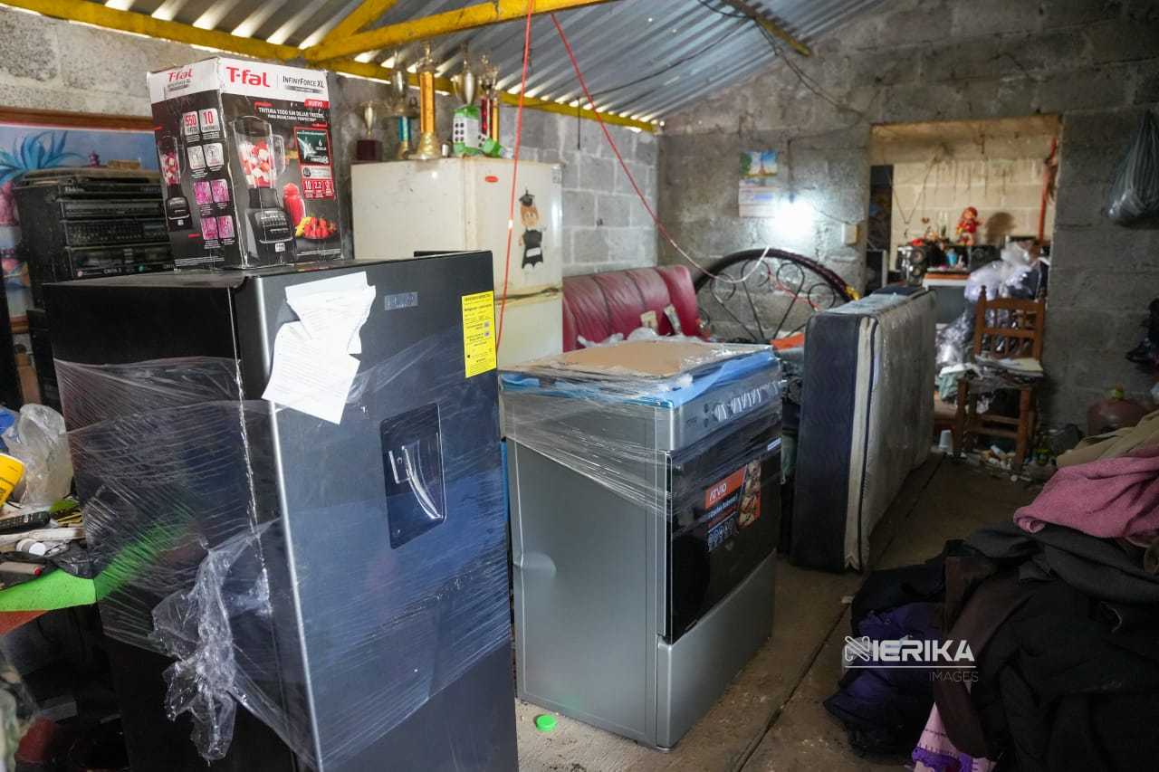 ENTREGAN SECRETARÍA DE BIENESTAR Y BANCO DE ALIMENTOS ELECTRODOMÉSTICOS A FAMILIAS VULNERABLES DE IXTACUIXTLA