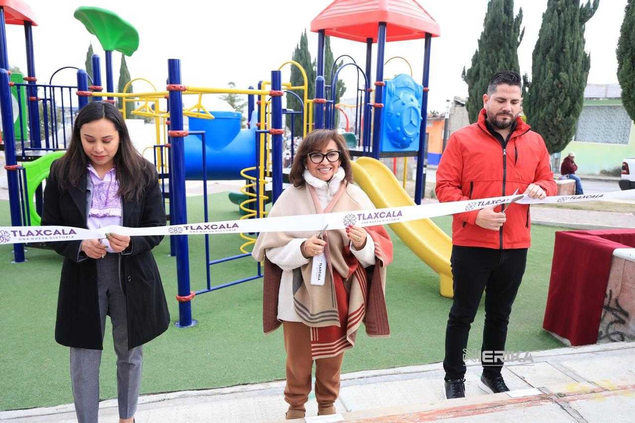 ENTREGA DE APOYOS EN IXTENCO: FORTALECE GOBIERNO IMAGEN Y ESPACIOS RECREATIVOS