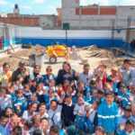 Acude Blanca Angulo a supervisar avance de techumbres en escuelas de Chiautempan