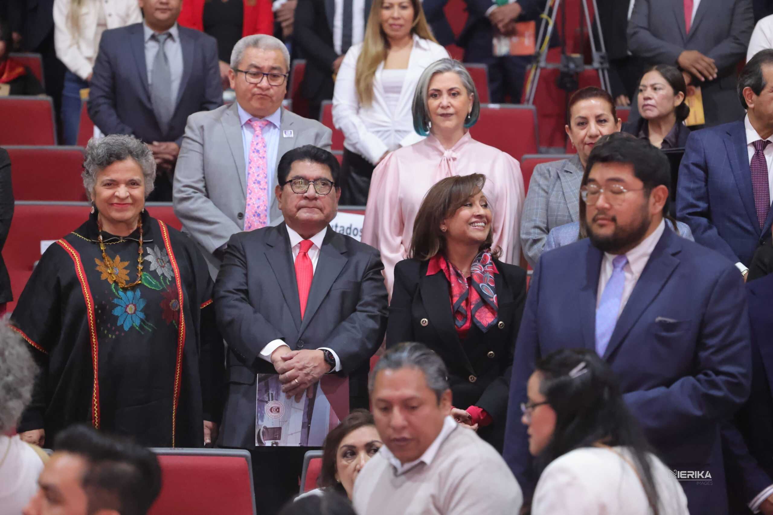 RECTOR DE LA UATX RECONOCE APOYO DE LA GOBERNADORA LORENA CUÉLAR EN EDUCACIÓN UNIVERSITARIA