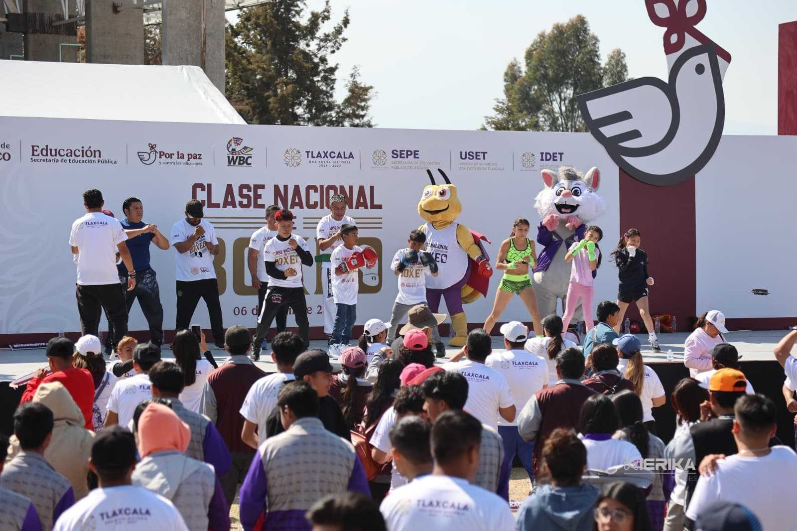 CLASE NACIONAL DE BOXEO UNE A DEPORTISTAS Y CIUDADANOS EN TLAXCALA