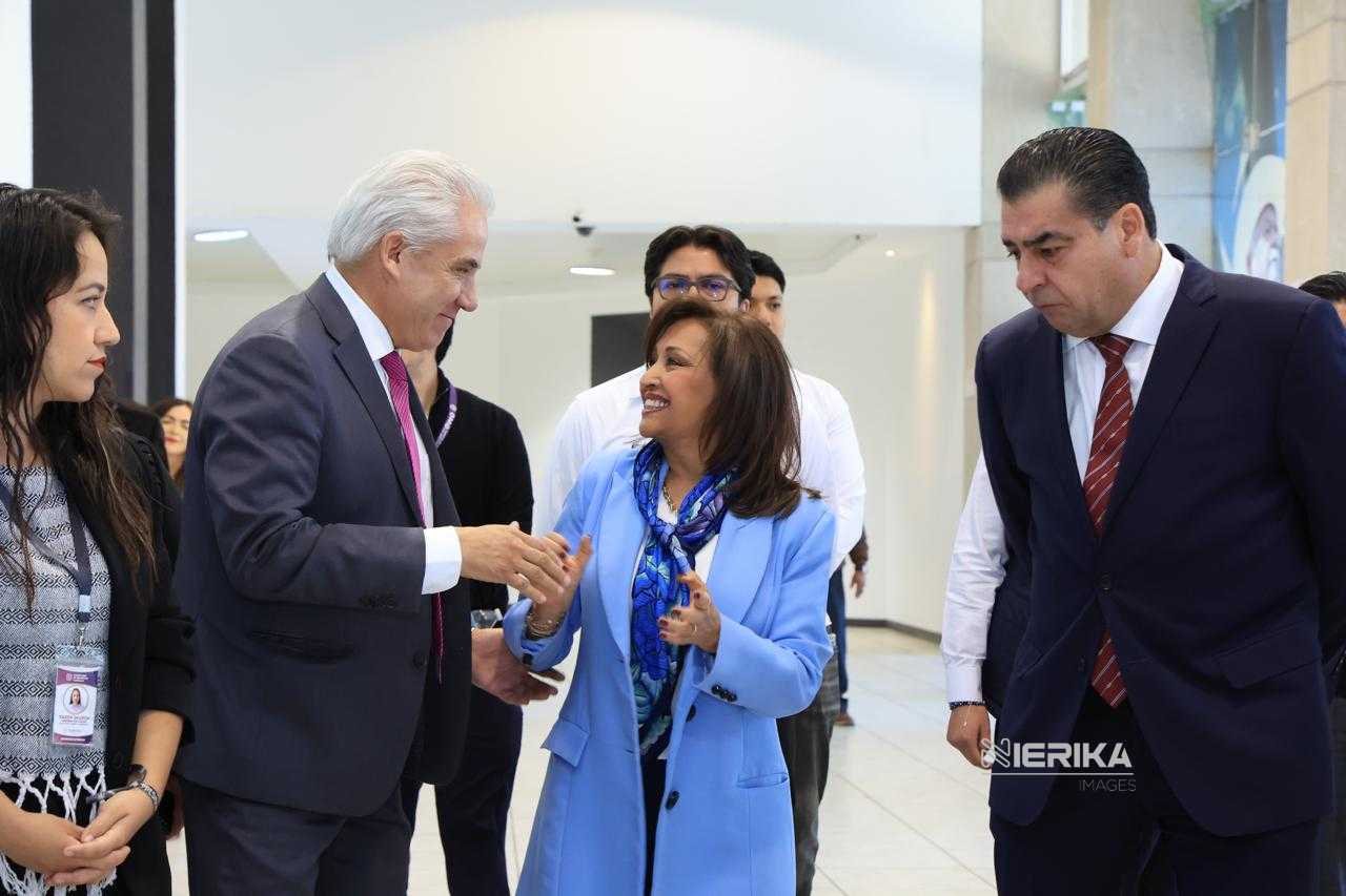 INAUGURA GOBERNADORA CONGRESO ESTATAL PARA SERVIDORAS Y SERVIDORES PÚBLICOS