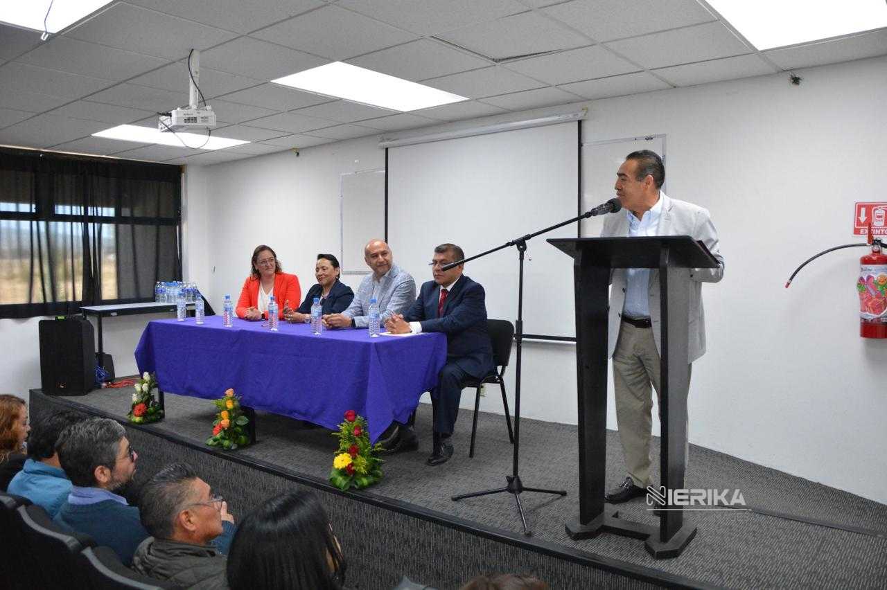 LA UTT IMPULSA VOCACIÓN CIENTÍFICA CON EL 1ER CONCURSO REGIONAL DE CARTELES DE INVESTIGACIÓN