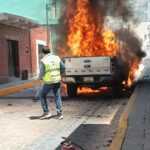 Atiende Protección Civil Municipal incendio de vehículo en la capital tlaxcalteca