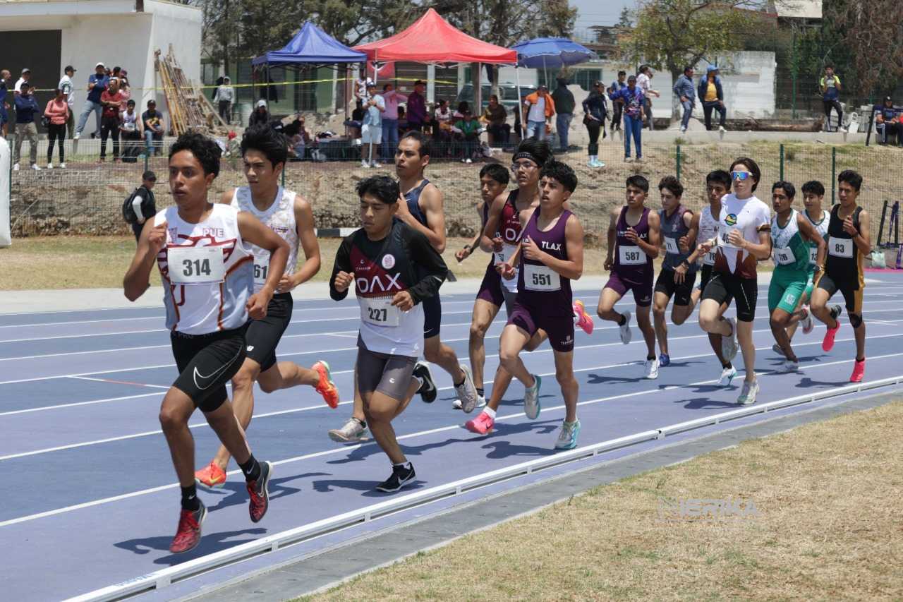 CONTINÚA LA FIESTA DEPORTIVA MACRO REGIONAL DE ATLETISMO EN TLAXCALA