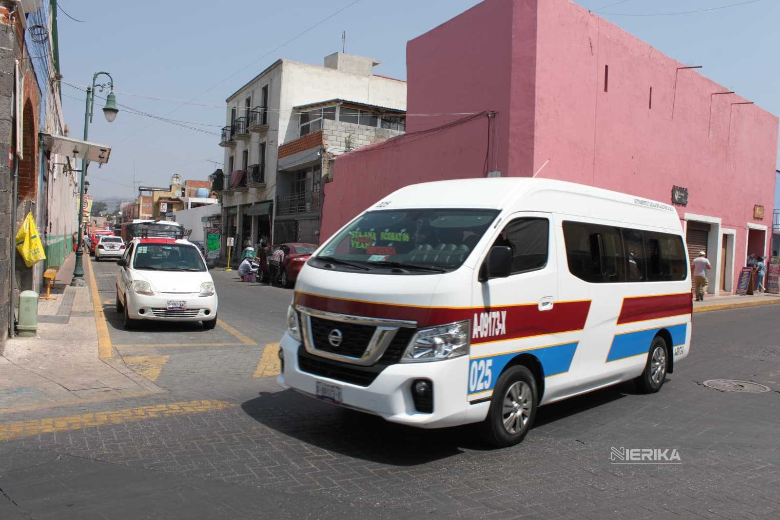 *OTORGAN APOYOS ECONÓMICOS PARA RENOVACIÓN DE UNIDADES DE TRANSPORTE PÚBLICO COLECTIVO Y TAXI.