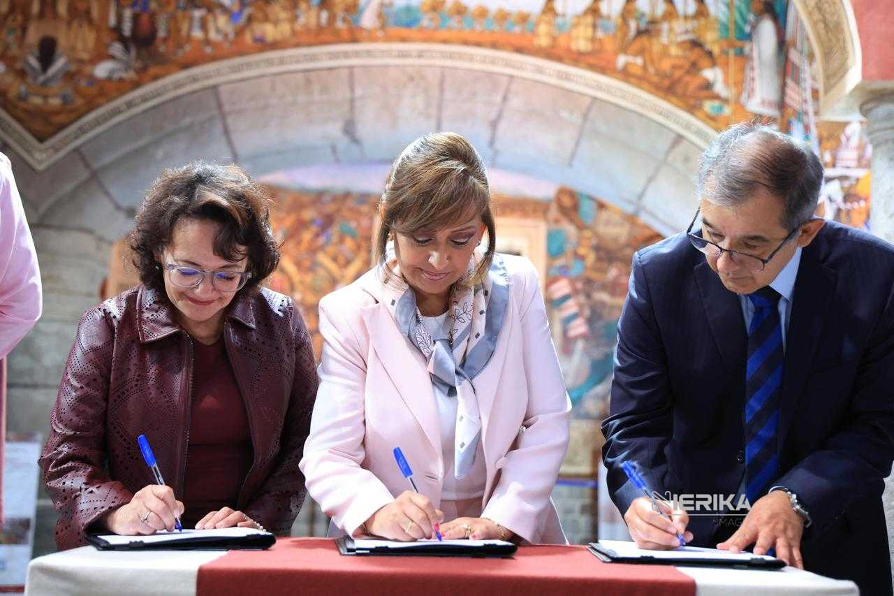 FIRMAN GOBIERNOS FEDERAL Y ESTATAL CONVENIO PARA CONSTRUCCIÓN DE LA UNIVERSIDAD NACIONAL ROSARIO CASTELLANOS EN TLAXCALA