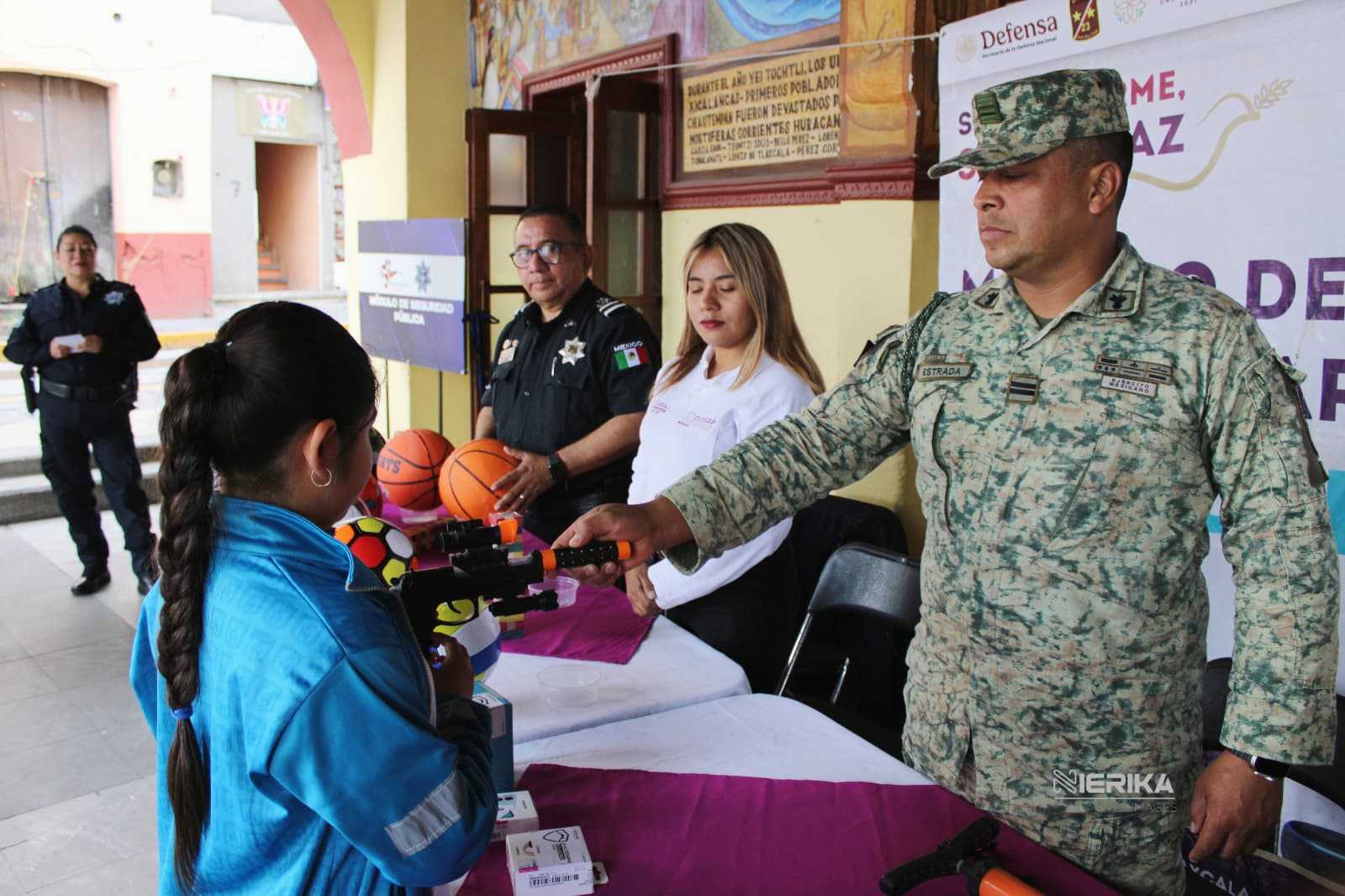 Infancia chiautempense participa activamente en el canje por la paz
