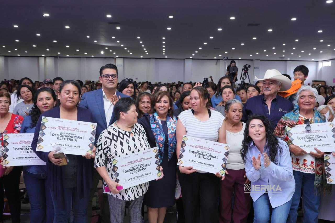 RECONOCE GOBERNADORA A MUJERES DEL CAMPO; ENTREGA EQUIPO A PRODUCTORAS AGRÍCOLAS