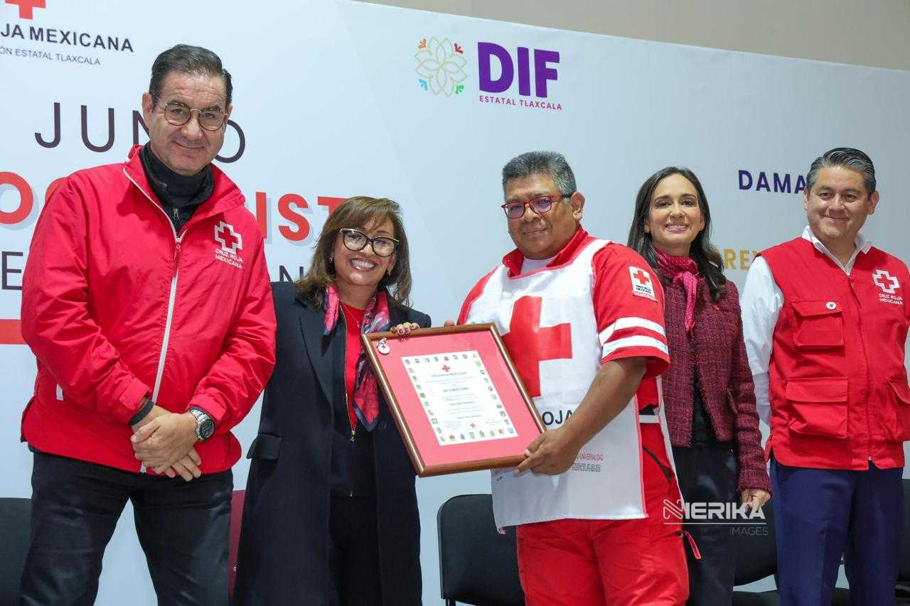 RECONOCE GOBERNADORA LORENA CUÉLLAR LABOR DE SOCORRISTAS DE TLAXCALA Y REAFIRMA COMPROMISO CON LA CRUZ ROJA