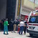 Atiendende la policía a víctima de asalto en Chiautempan