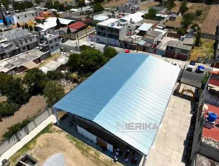 Construcción de techumbres escolares en Chiautempan, importante para el desarrollo de estudiantes: Blanca Angulo