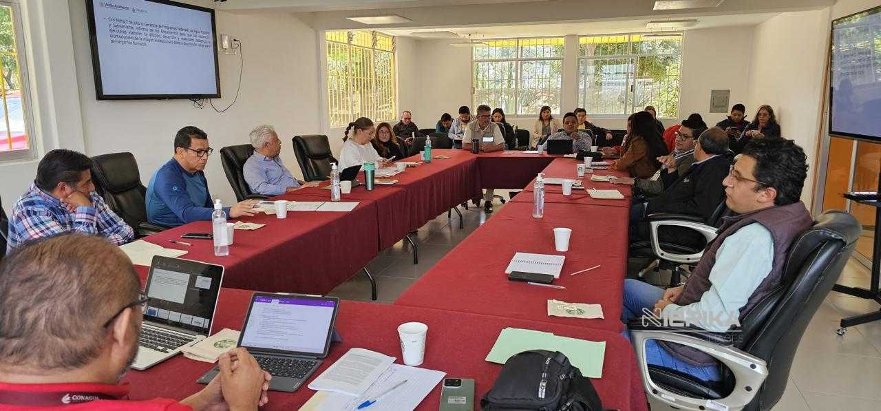 SE BRINDA APOYO POR LLUVIAS EN EL CARMEN TEQUEXQUITLA