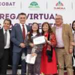 ENCABEZA GOBERNADORA PRIMERA GRADUACIÓN SIMULTÁNEA Y ENTREGA DE CERTIFICADOS DIGITALES DEL COBAT