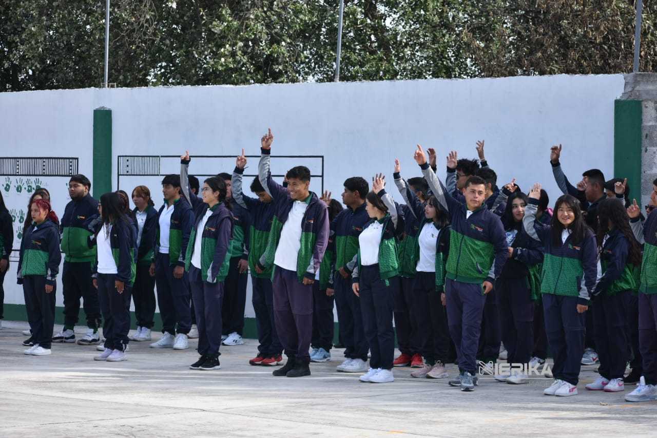 CECYTE – EMSAD A FAVOR DE LA LIBRE COMPRA DE UNIFORMES