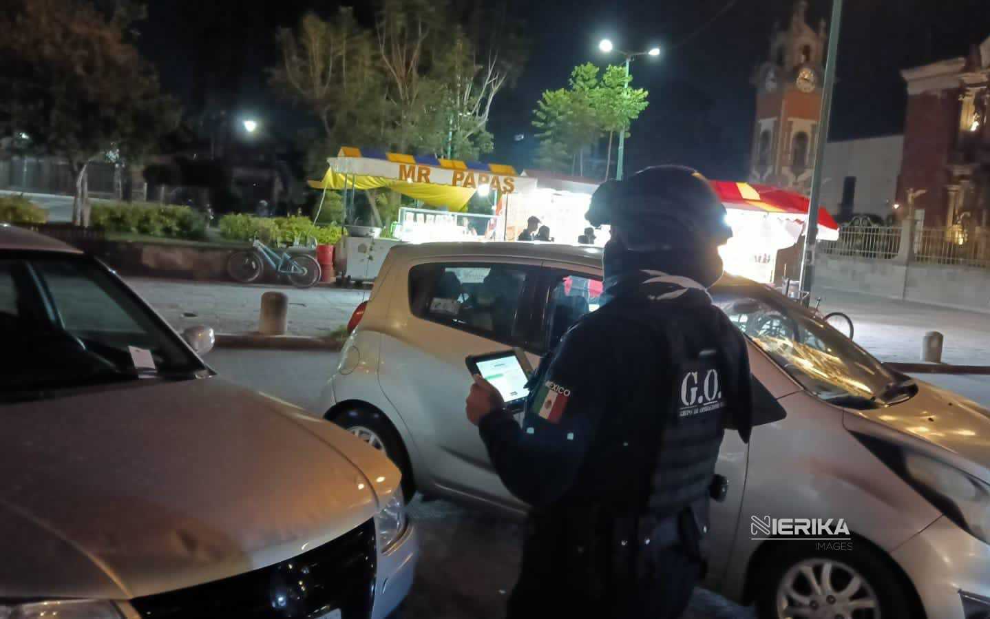 Policía de Chiautempan refuerza operativos nocturnos con equipo inteligente para detectar vehículos robados