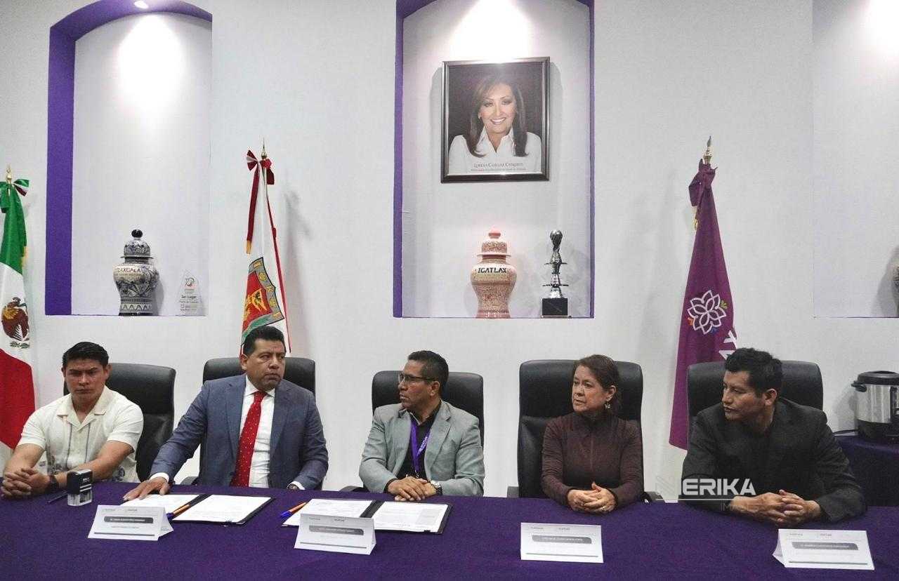 ICATLAX Y FOMTLAX FORTALECEN CAPACITACIÓN Y EMPRENDIMIENTO EN EL ESTADO