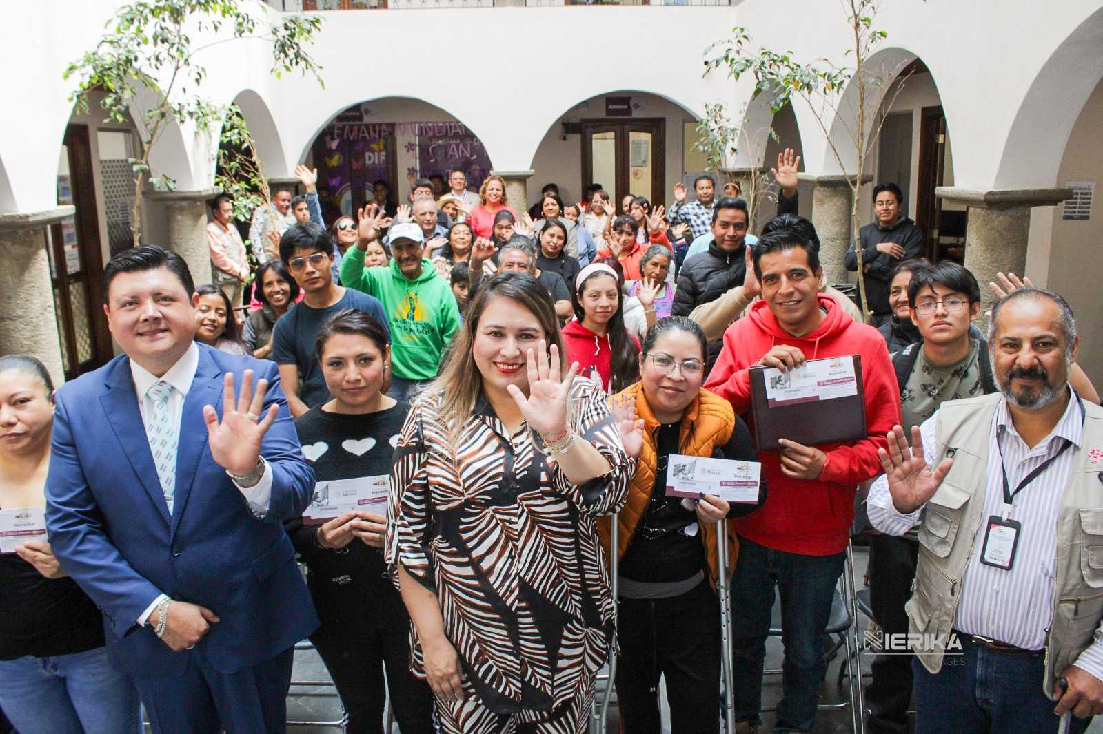 Blanca Angulo inaugura centro de atención para Becas Bienestar en Chiautempan