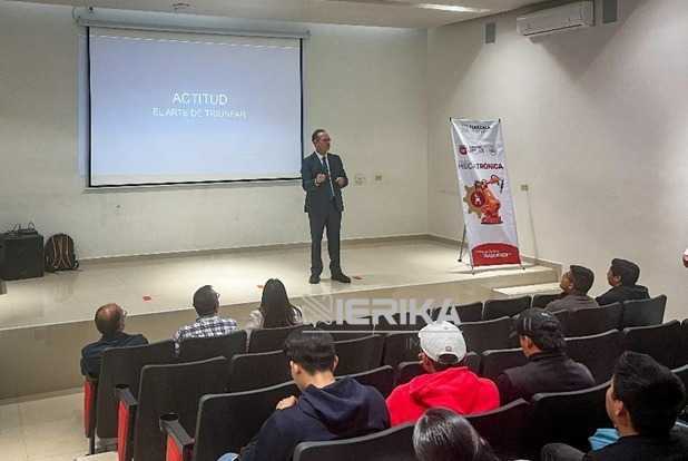FORO DE MECATRÓNICA DE LA UNIVERSIDAD POLITÉCNICA IMPULSA INNOVACIÓN Y LIDERAZGO ESTUDIANTIL