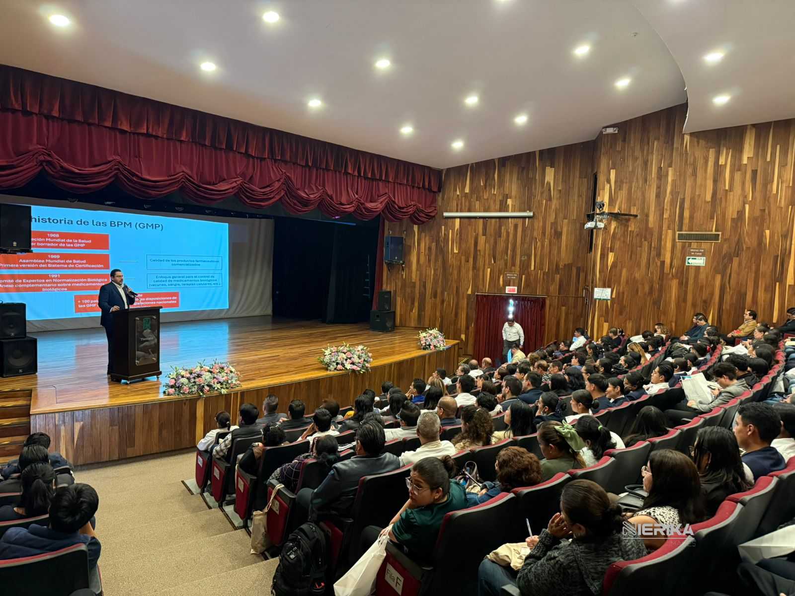 MÉDICOS Y ENFERMERAS SE CAPACITAN EN USO SEGURO DE MEDICAMENTOS Y TECNOLOGÍAS PARA LA SALUD