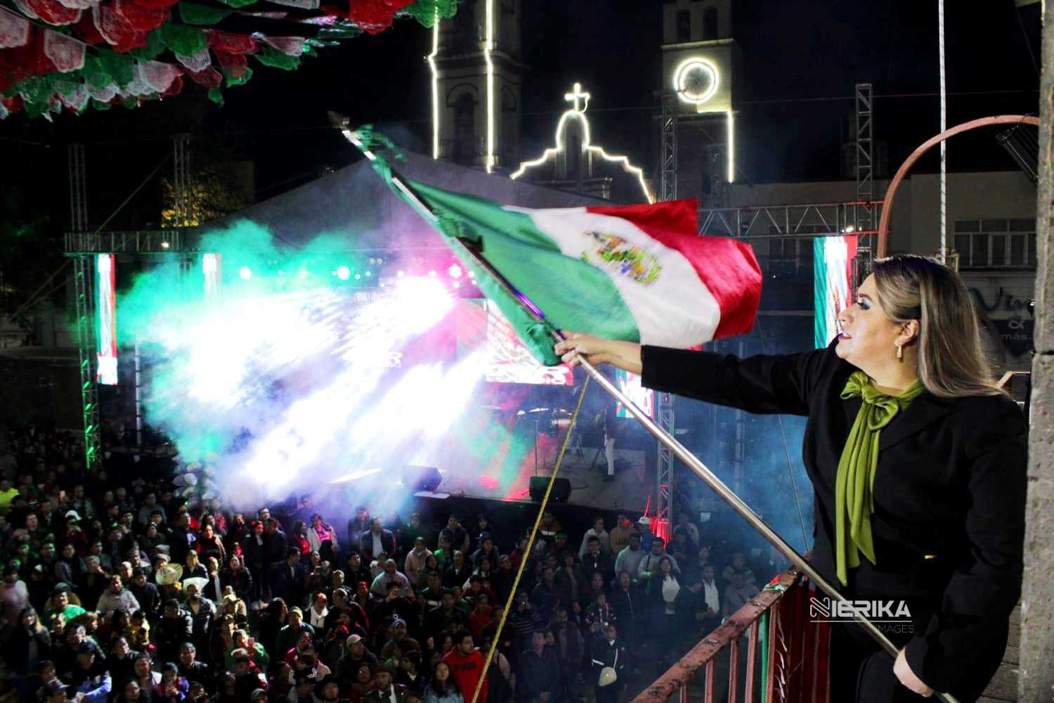 Prevalece respeto y civilidad en festejos patrios en Chiautempan