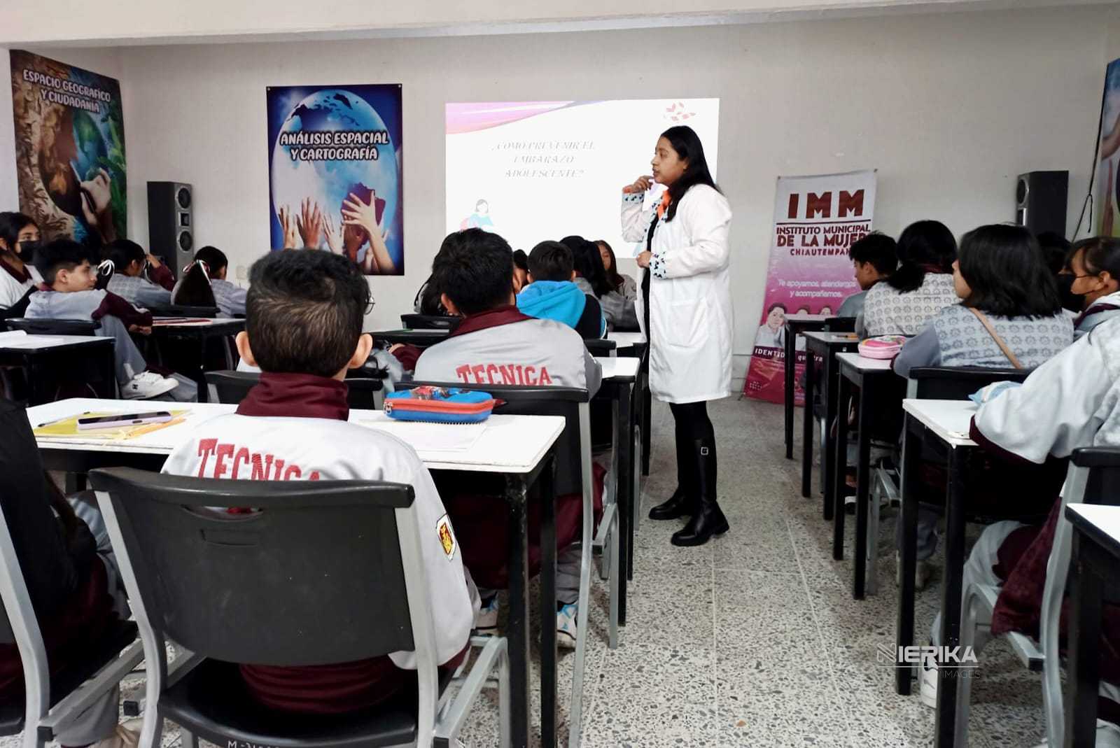 Chiautempan refuerza pláticas escolares sobre prevención del embarazo adolescente