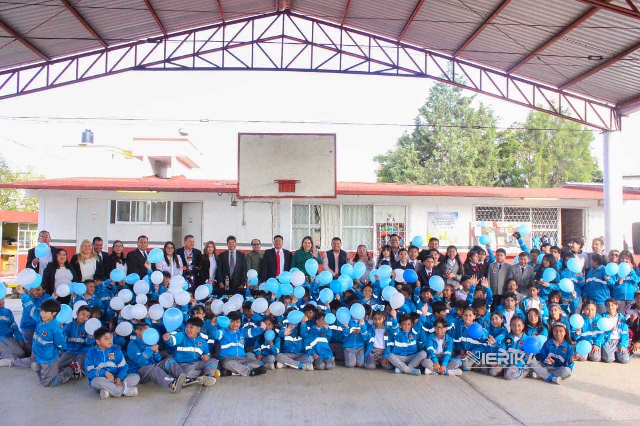 Ya vamos por la séptima techumbre escolar en Chiautempan: Blanca Angulo