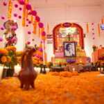 AYUNTAMIENTO DE TLAXCALA DEDICA SU OFRENDA MONUMENTAL AL MAESTRO DESIDERIO HERNÁNDEZ XOCHITIOTZIN