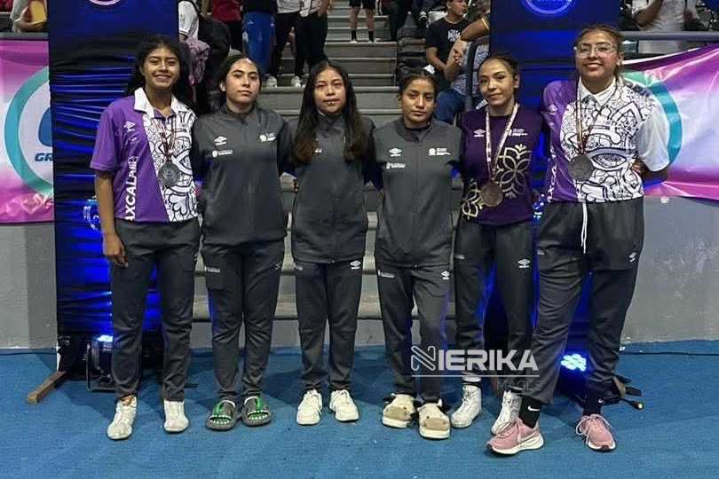 TLAXCALA BRILLA EN EL GRAND PRIX DE LUCHAS ASOCIADAS CON SEIS MEDALLAS