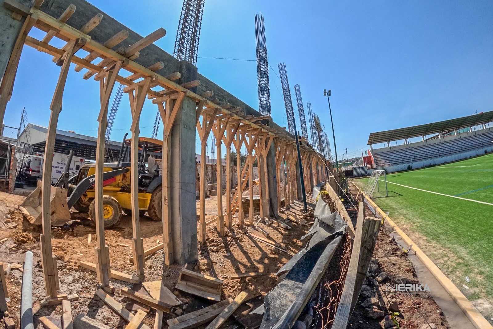 Comparto avances de la construcción del Complejo Deportivo de #Chiautempan.