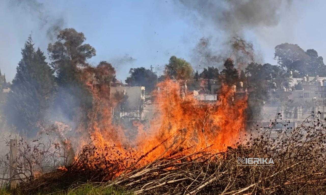 ATIENDEN PROTECCIÓN CIVIL, POLICÍA MUNICIPAL DE TLAXCALA Y BOMBEROS INCENDIO DE PASTIZALES EN SAN SEBASTIÁN ATLAHAPA