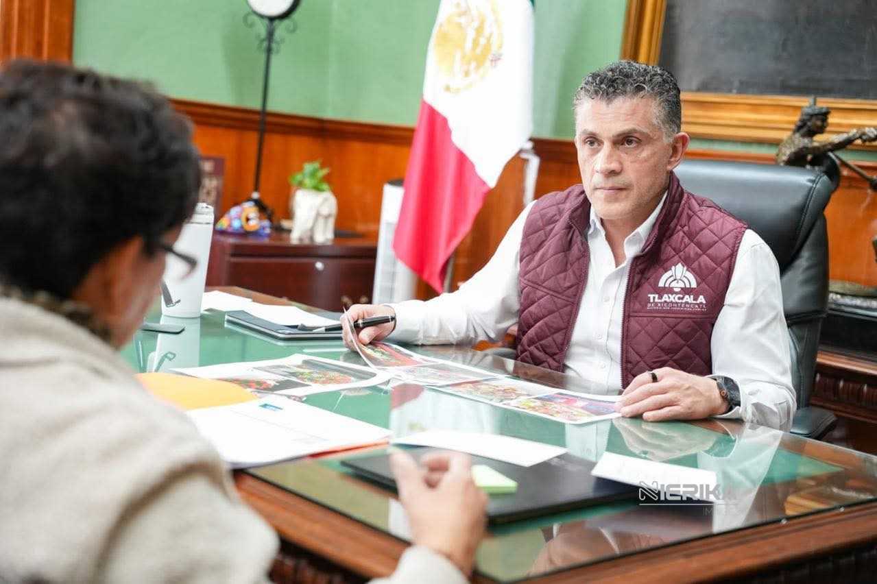 Alfonso Sánchez García, encabezó una reunión de evaluación con la directora administrativa del Ayuntamiento