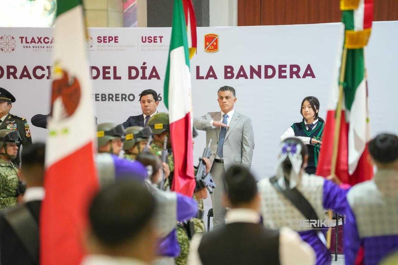 ASISTE ALCALDE ALFONSO SÁNCHEZ GARCÍA A LA CONMEMORACIÓN DEL DÍA DE LA BANDERA EN CEREMONIA OFICIAL