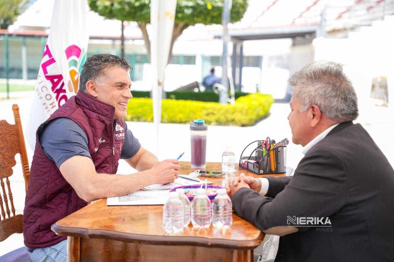 ALFONSO SÁNCHEZ GARCÍA ESCUCHA Y RESUELVE EN NUEVA AUDIENCIA PÚBLICA