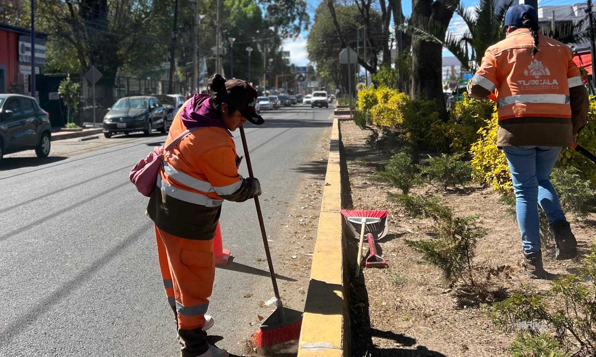 AYUNTAMIENTO DE TLAXCALA INICIA EL AÑO CUIDANDO LA IMAGEN DE LA CAPITAL CON ACCIONES PERMANENTES DE LIMPIEZA