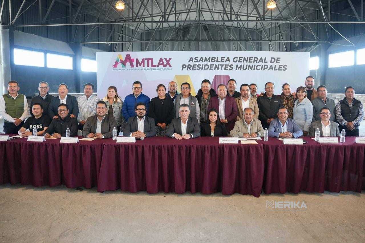 Encabeza Alfonso Sánchez García la sesión de la Asociación de Alcaldes