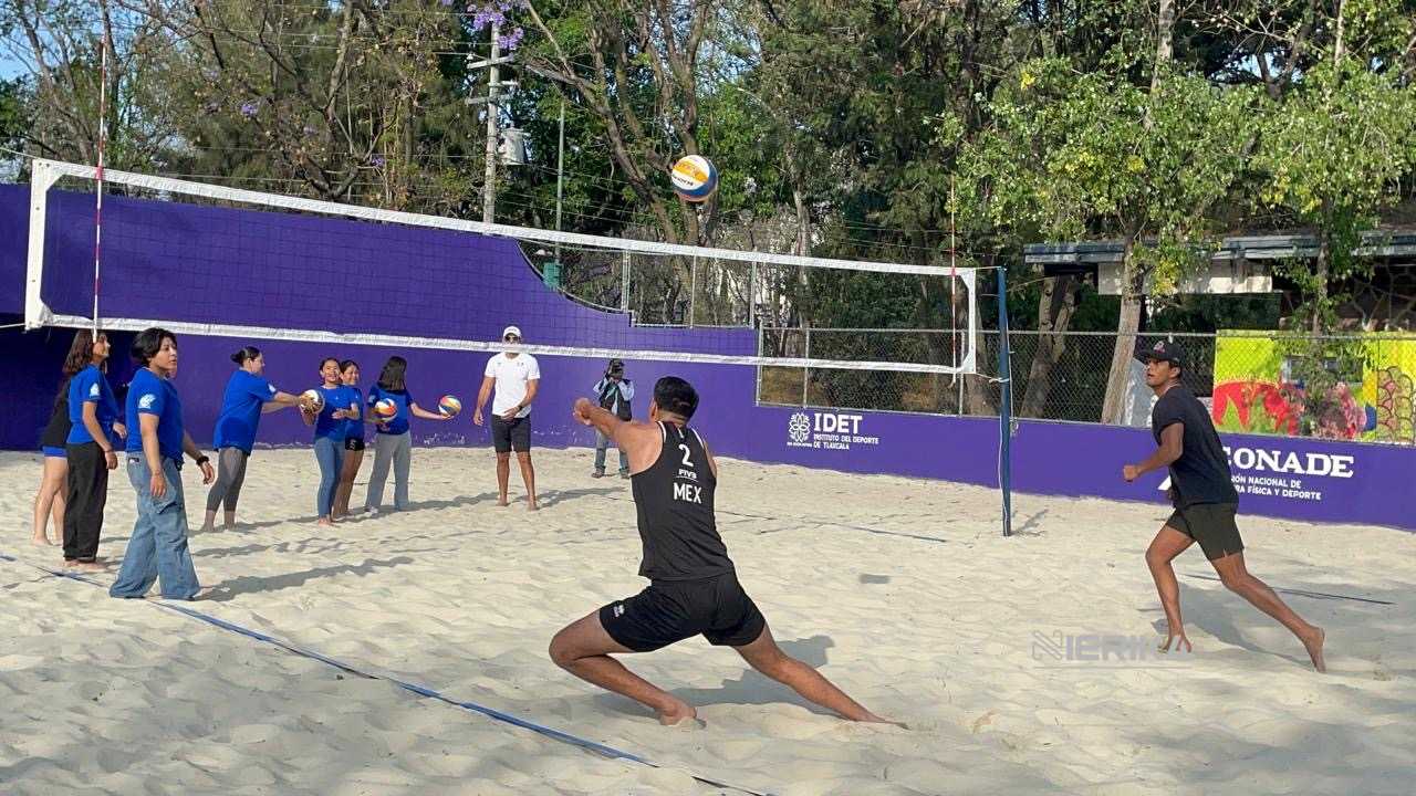 DUPLAS MEXICANAS SE PREPARAN EN TLAXCALA PARA EL TOUR MUNDIAL DE VOLEIBOL DE PLAYA