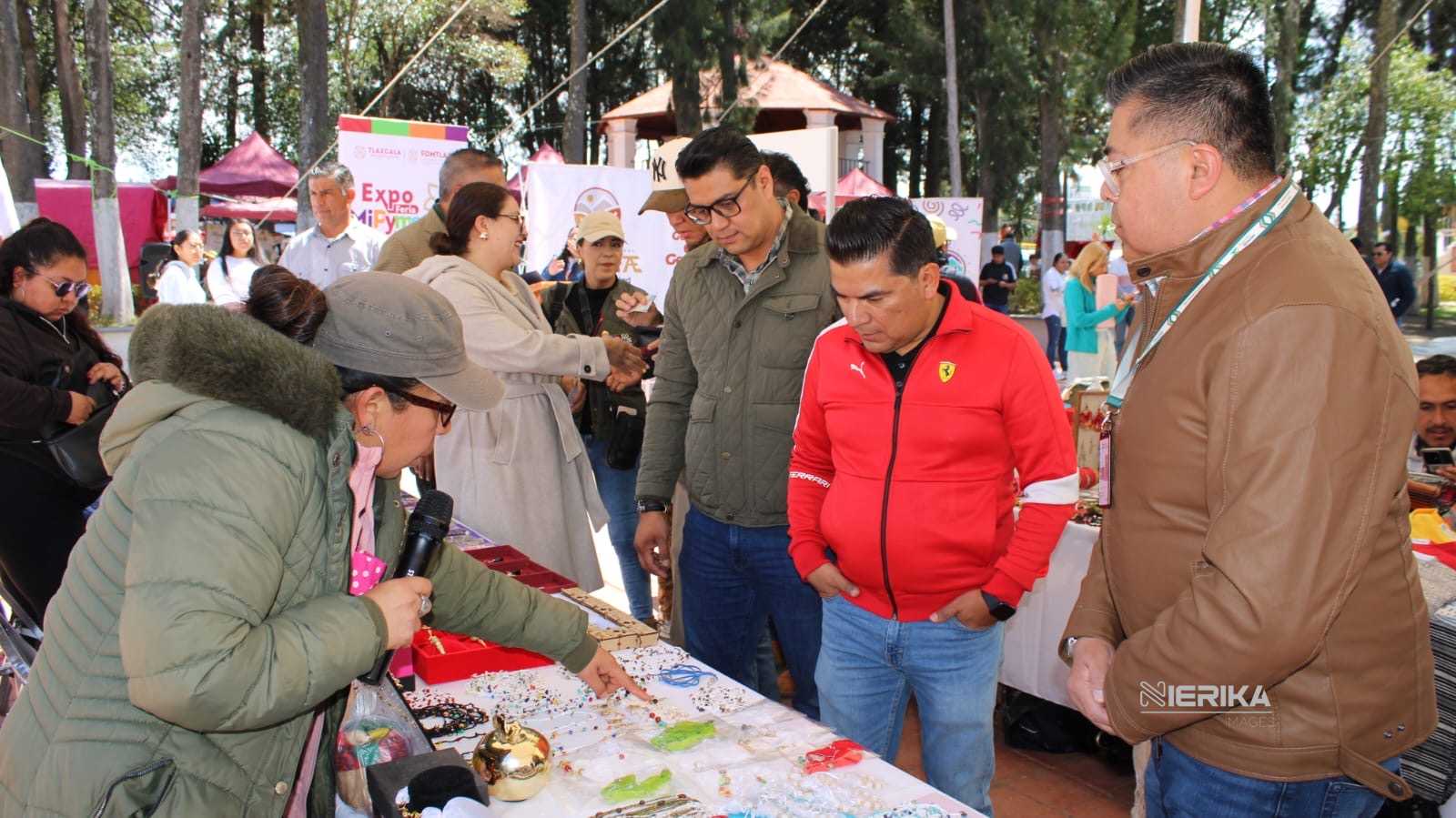 FERIA “MANOS QUE TRANSFORMAN” DEL FOMTLAX IMPULSA ECONOMÍA LOCAL EN TETLA DE LA SOLIDARIDAD