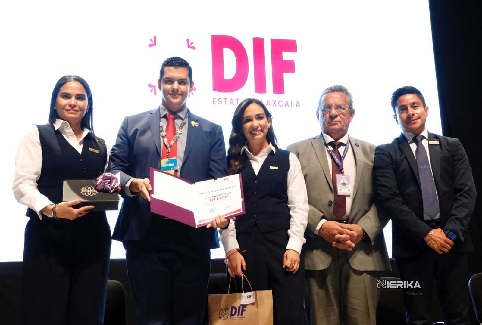 MÁS DE 2 MIL DOCENTES SE CAPACITAN EN EL 1ER. FORO DE AUTISMO SEDIF–TELETÓN EN TLAXCALA