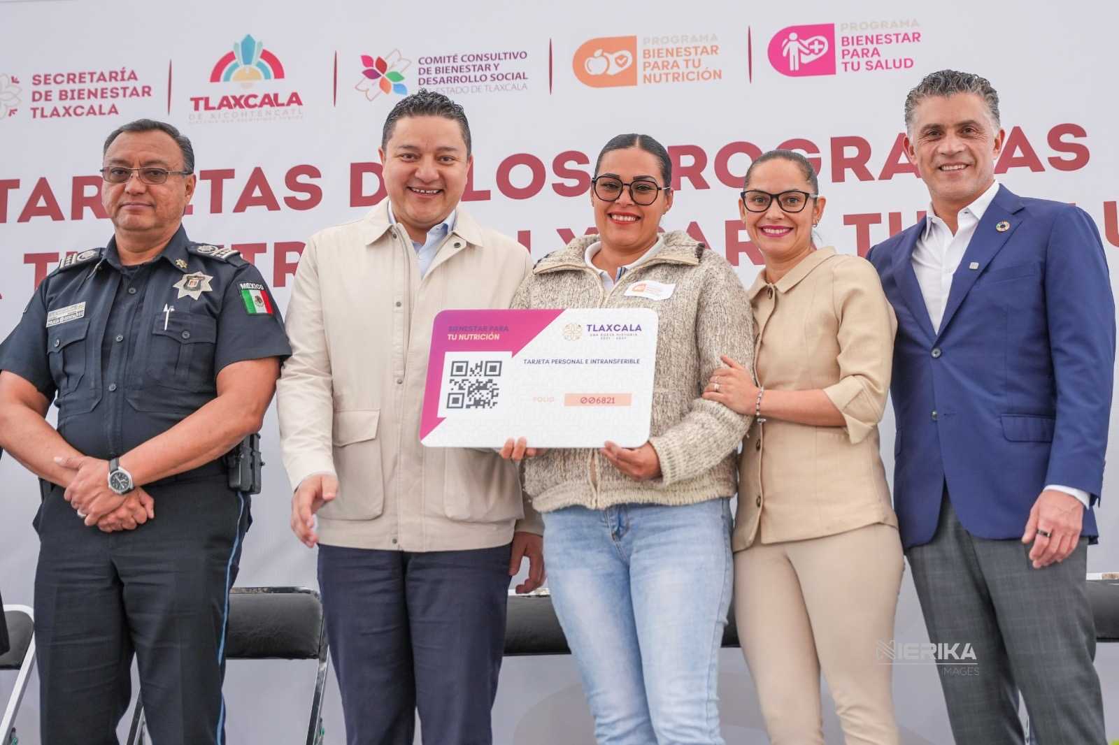 BIENESTAR ESTATAL ENTREGA TARJETAS QUE GARANTIZAN ALIMENTACIÓN Y ATENCIÓN MÉDICA A MILES DE FAMILIAS TLAXCALTECAS