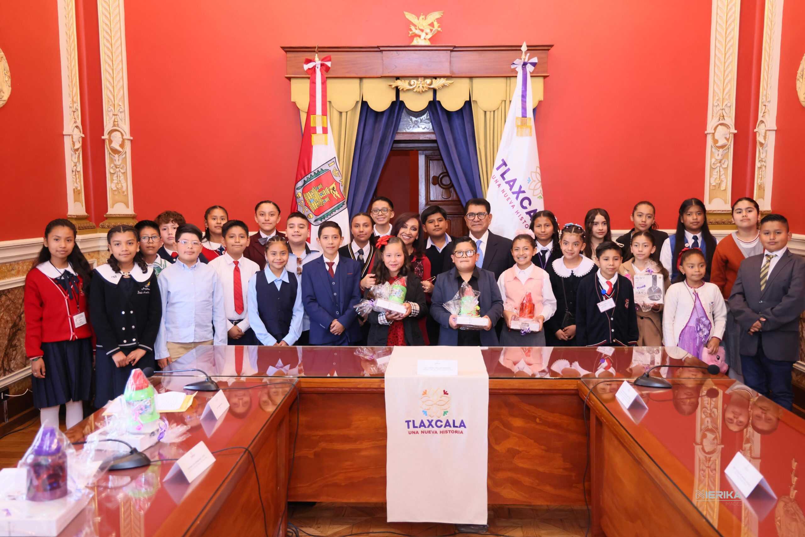 “EL SENTIDO DEL PODER ES SERVIR A LOS DEMÁS”: GOBERNADORA A INTEGRANTES DEL 17° PARLAMENTO INFANTIL.