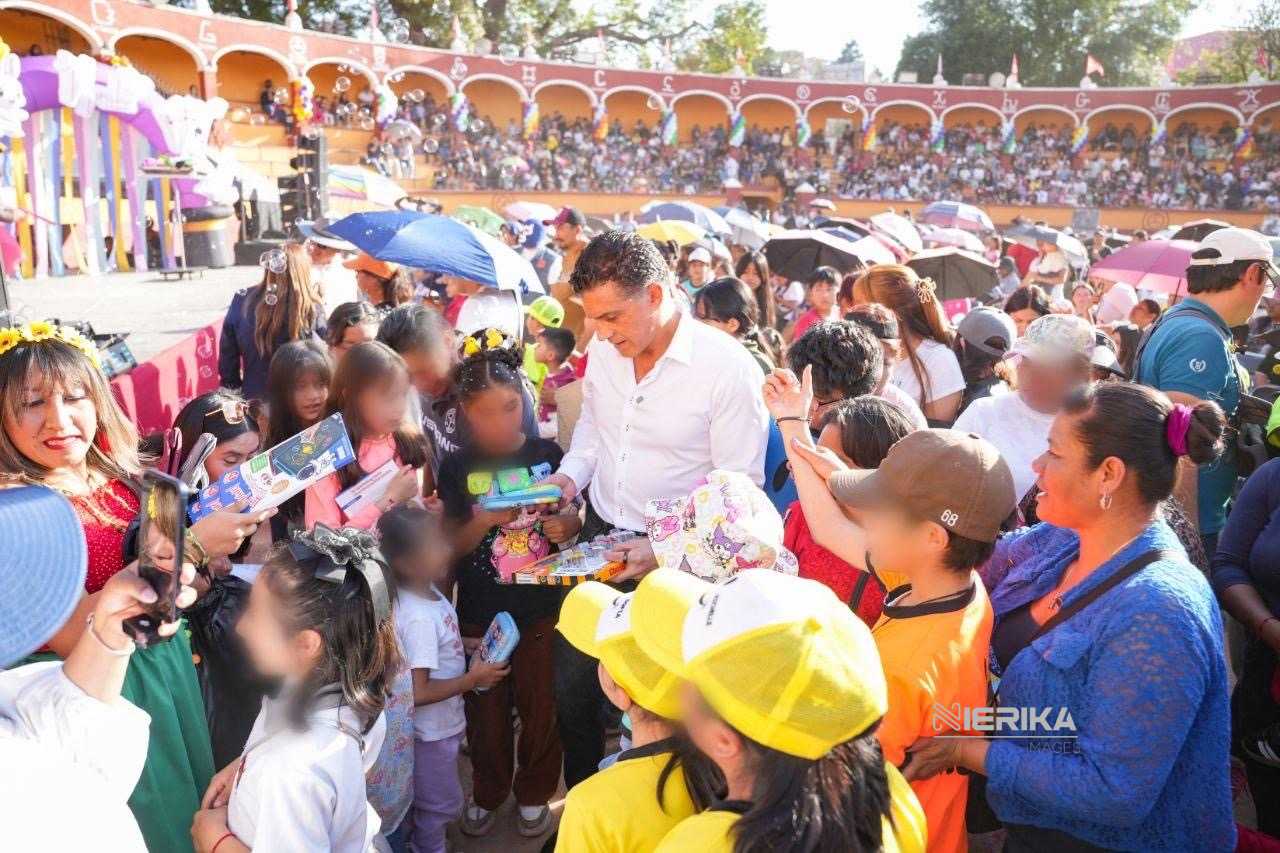 ALFONSO SÁNCHEZ CELEBRA A LA NIÑEZ CON UN MENSAJE DE ESPERANZA Y FUTURO
